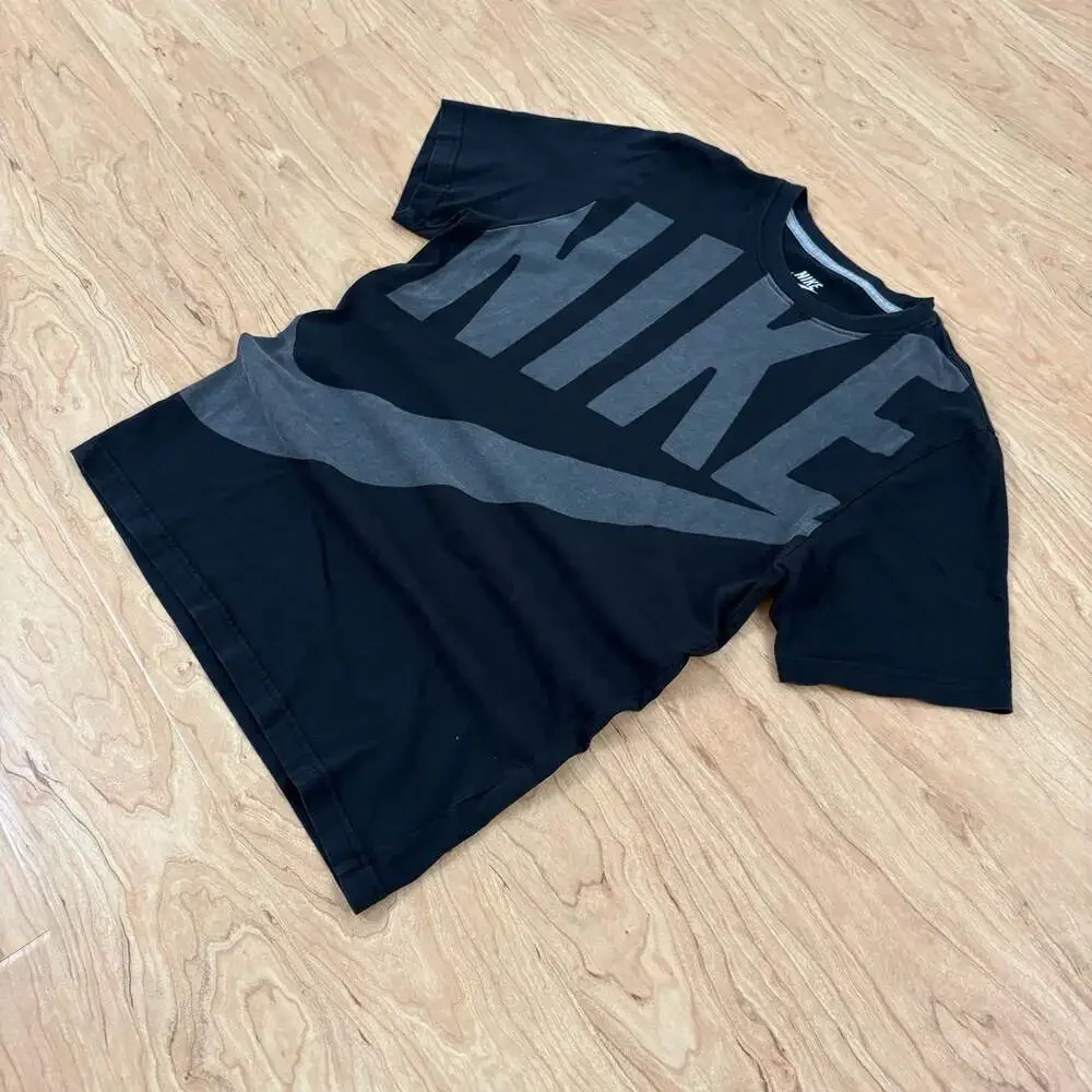 Nike Sportswear NSW Big Logo Spellout T-Shirt